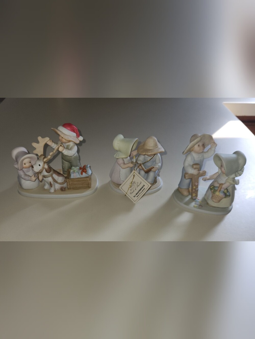 Bundle Of 3 Ceramic Statues - Circle Of Friends
